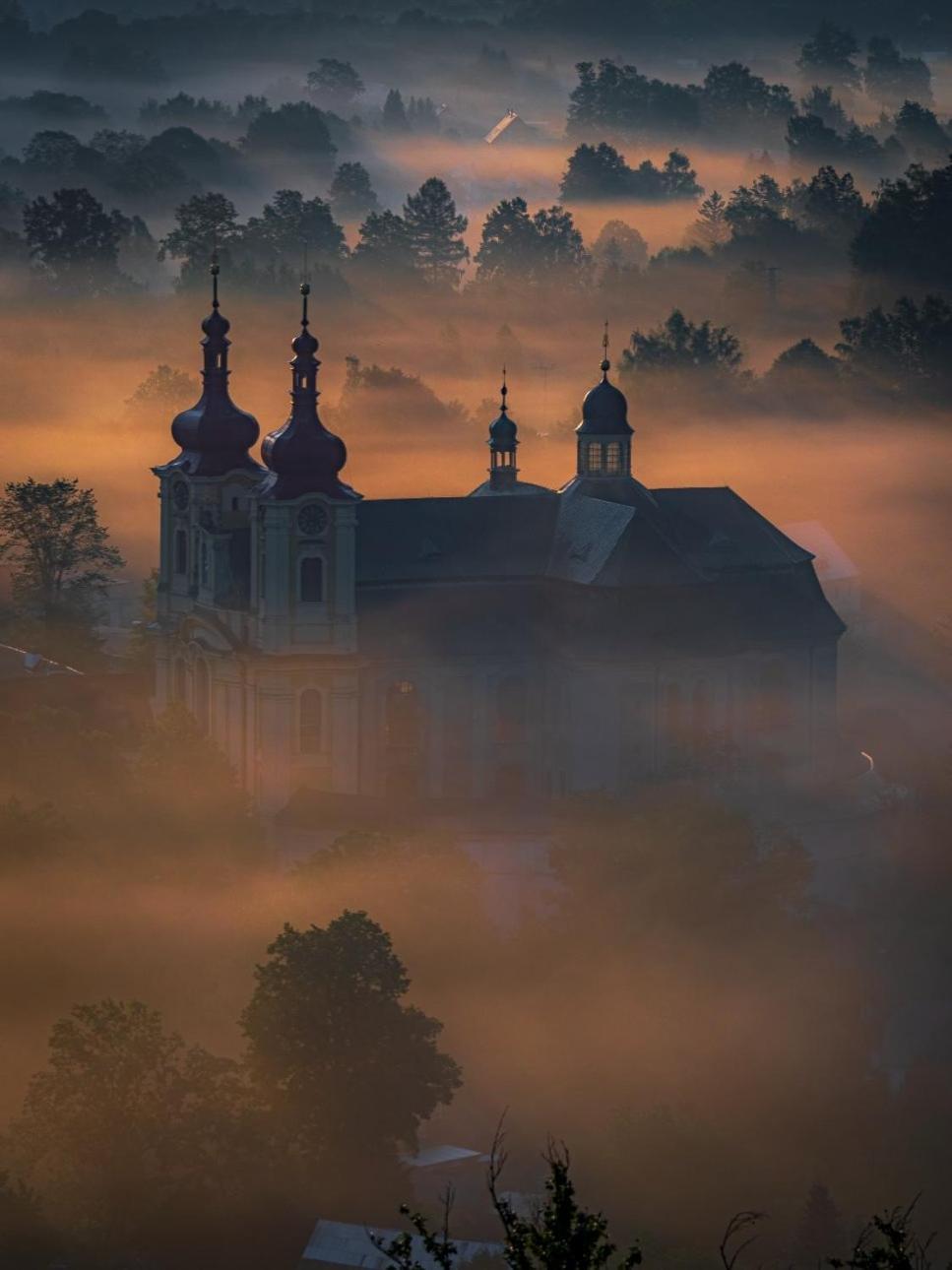 Klaster Hejnice - Vzdelavaci, Konferencni A Poutni Dum Экстерьер фото